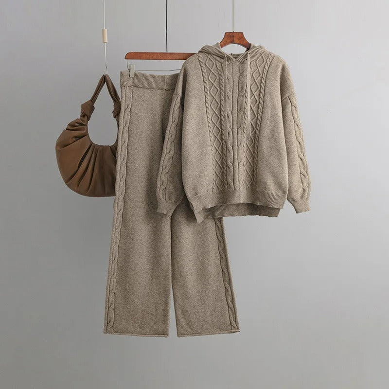 Ava™ Ultra-Comfort Oversized Knit Set