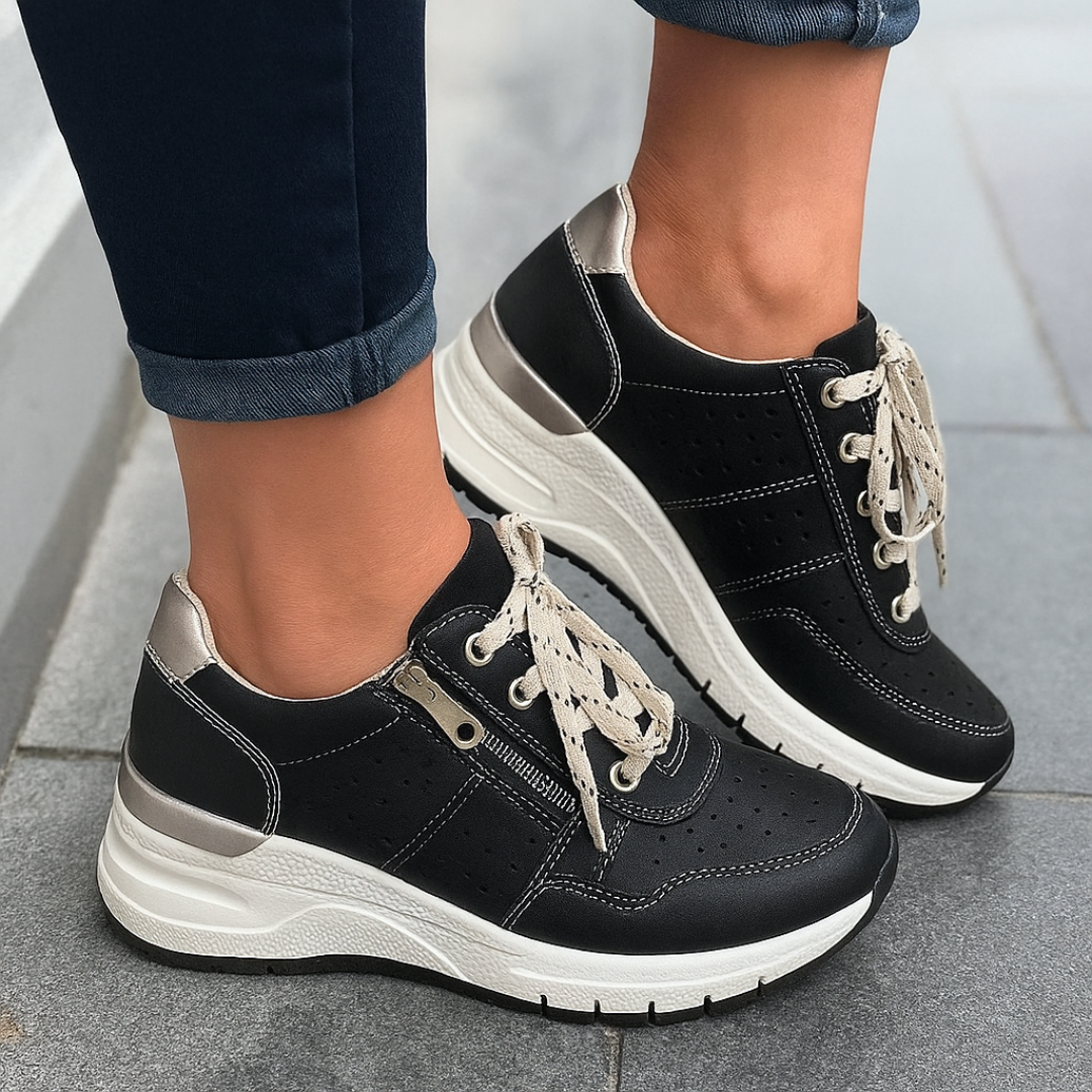 Black / 3