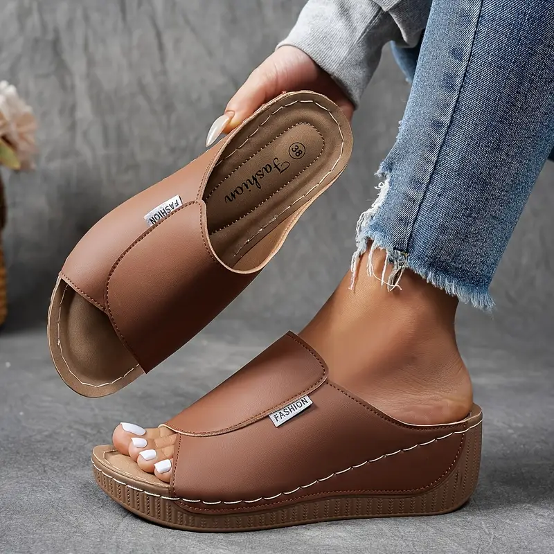 Brown / 3