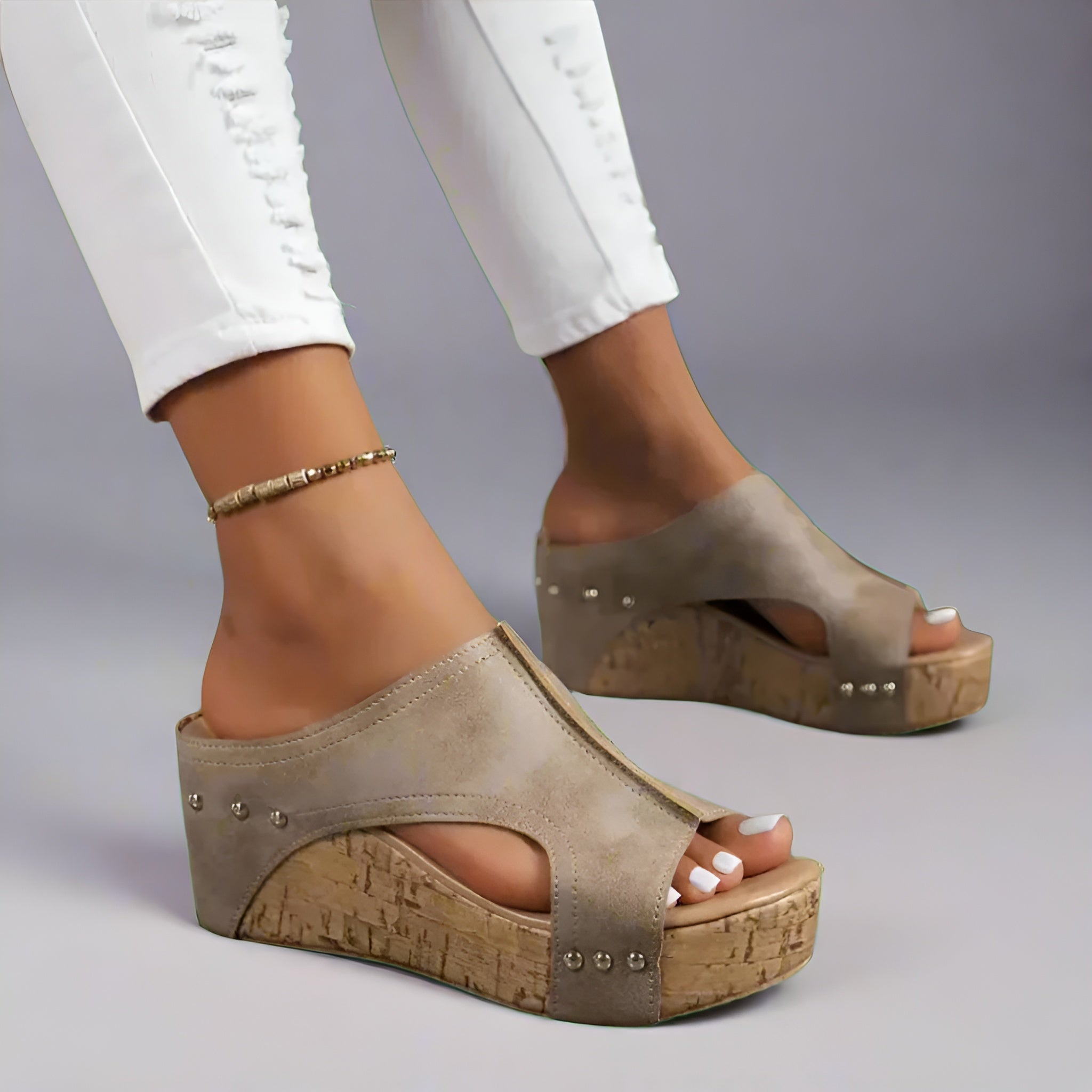 Beige / 3