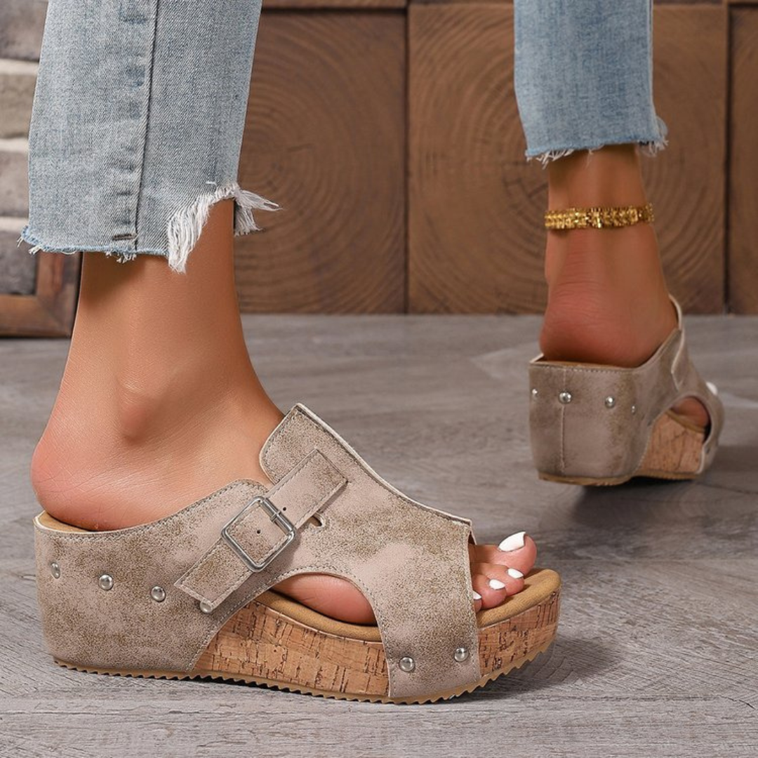 Beige / 3