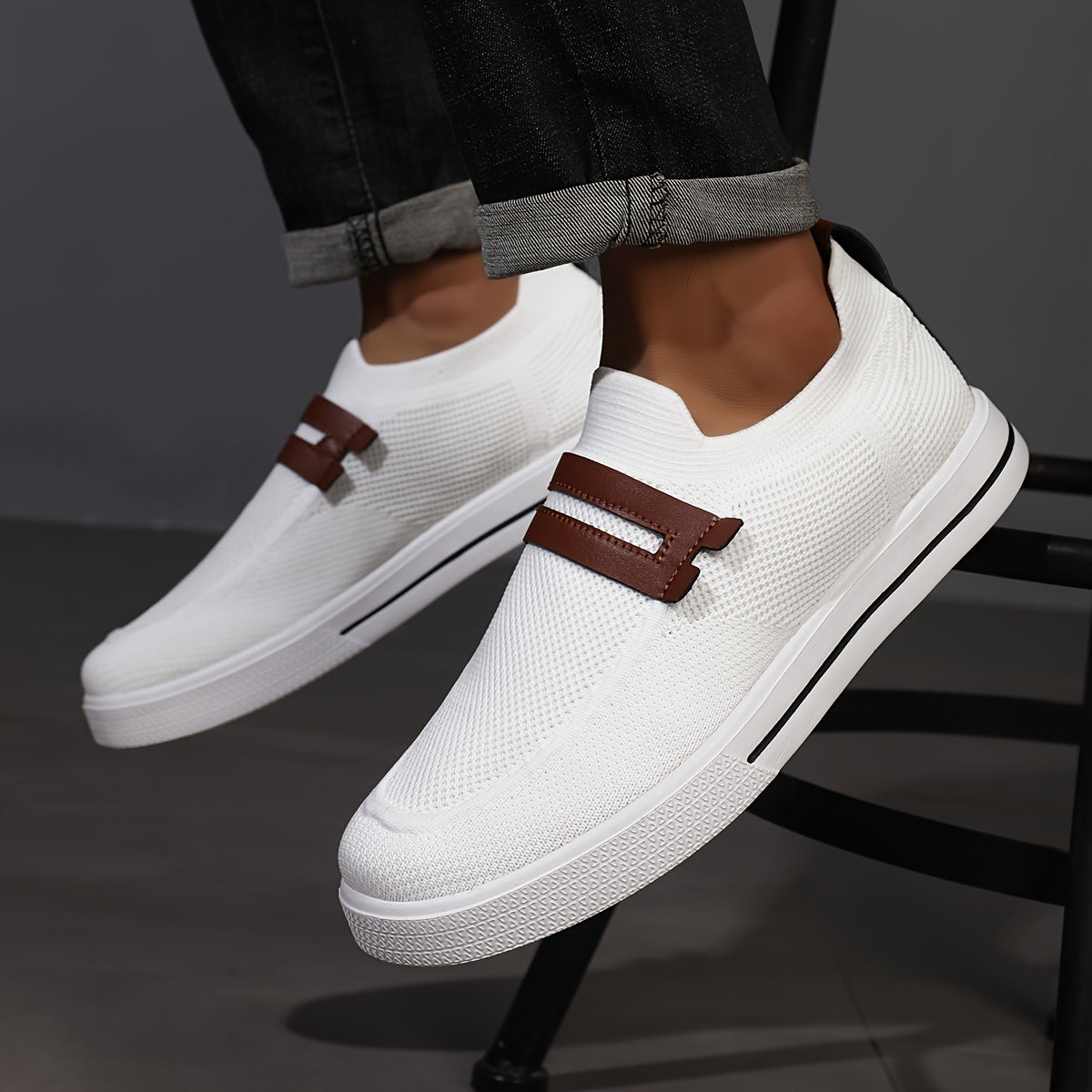 White / 6