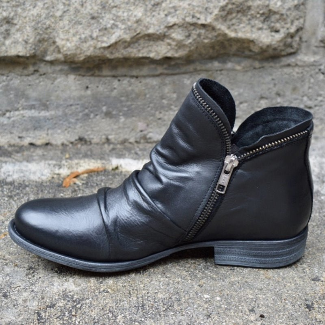 Black / 2