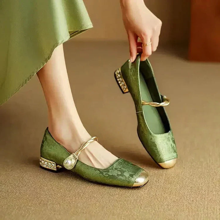 Fiola™ Vintage Pearl Flats