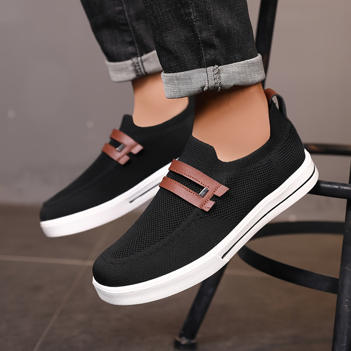 Black / 6